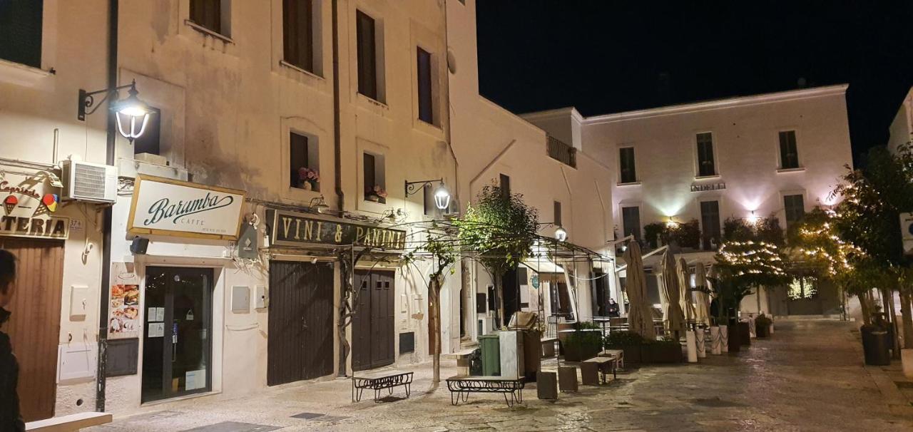 Dimora Nel Cuore Del Centro Storico Di モノーポリ エクステリア 写真